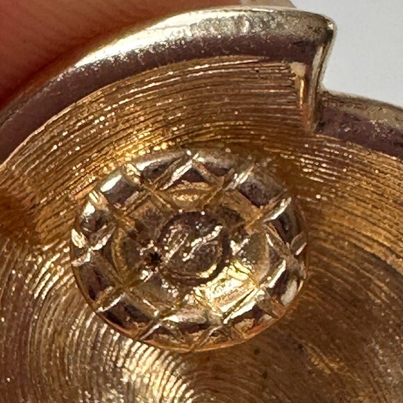 Vintage Swarovski Swirl Earrings Gold Tone Black Enamel Clear Pave Rhinestones - Picture 4 of 4